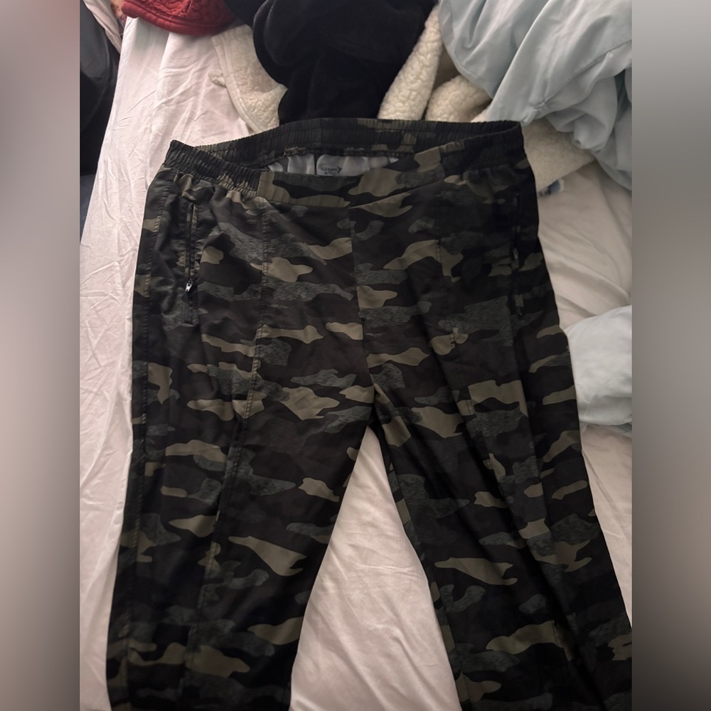 Women’s joggers